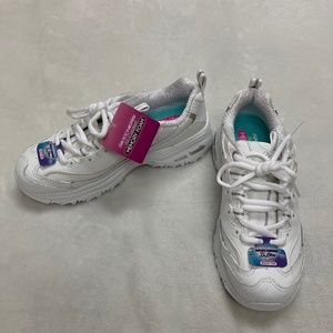 Skechers Memory foam sneakers size 5.5